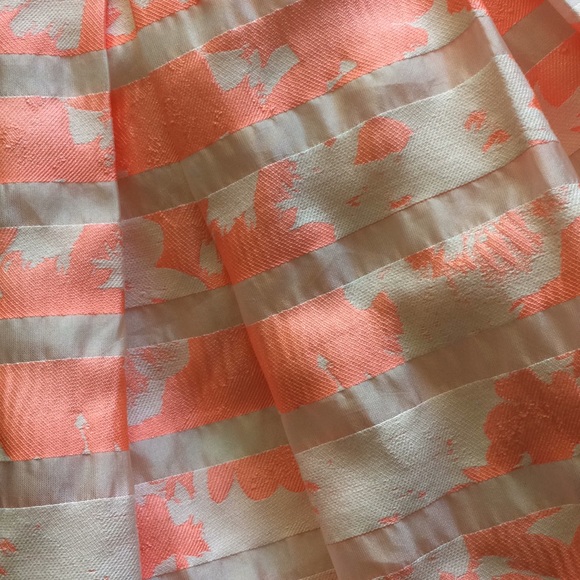 Bebe apricot/peach floral stripe full mini skirt - Picture 2 of 5